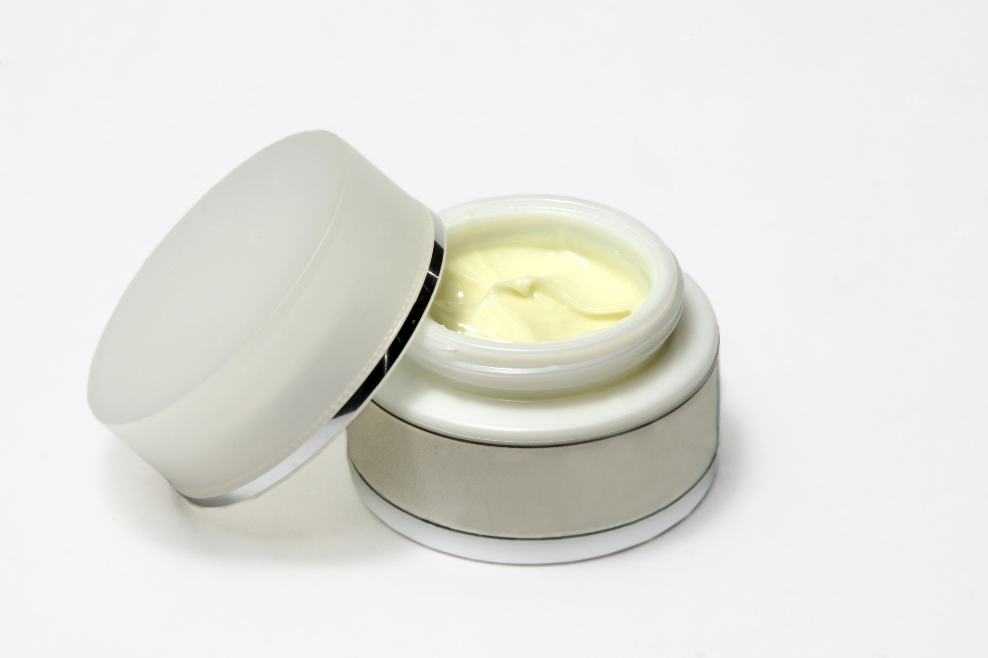 Are you looking for the right cream for your skin type? Read here for a guide to the different types of cream to find the right kind for your skin.