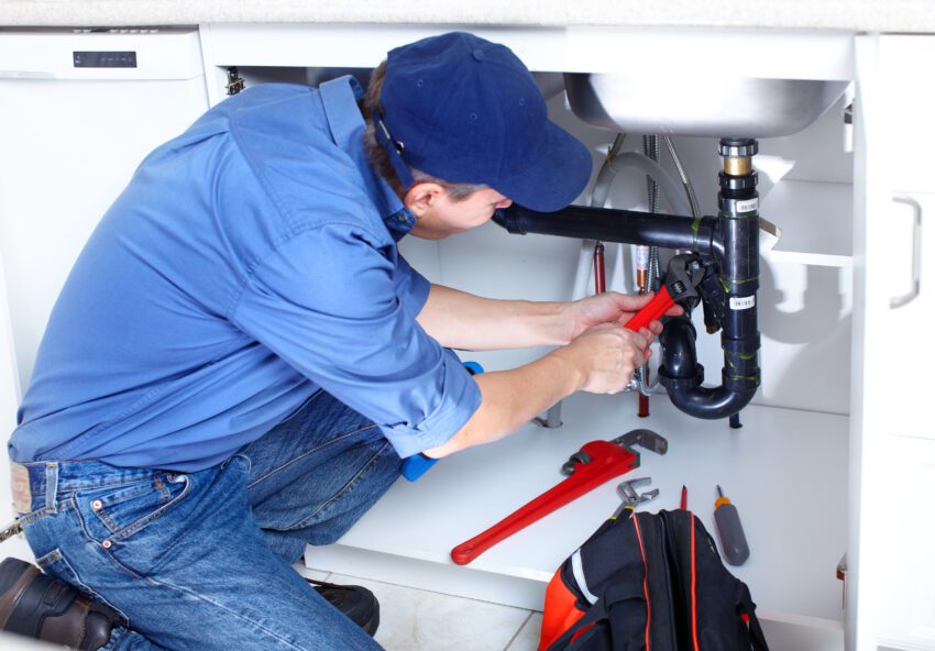 4 Situations That Require A Professional Plumber