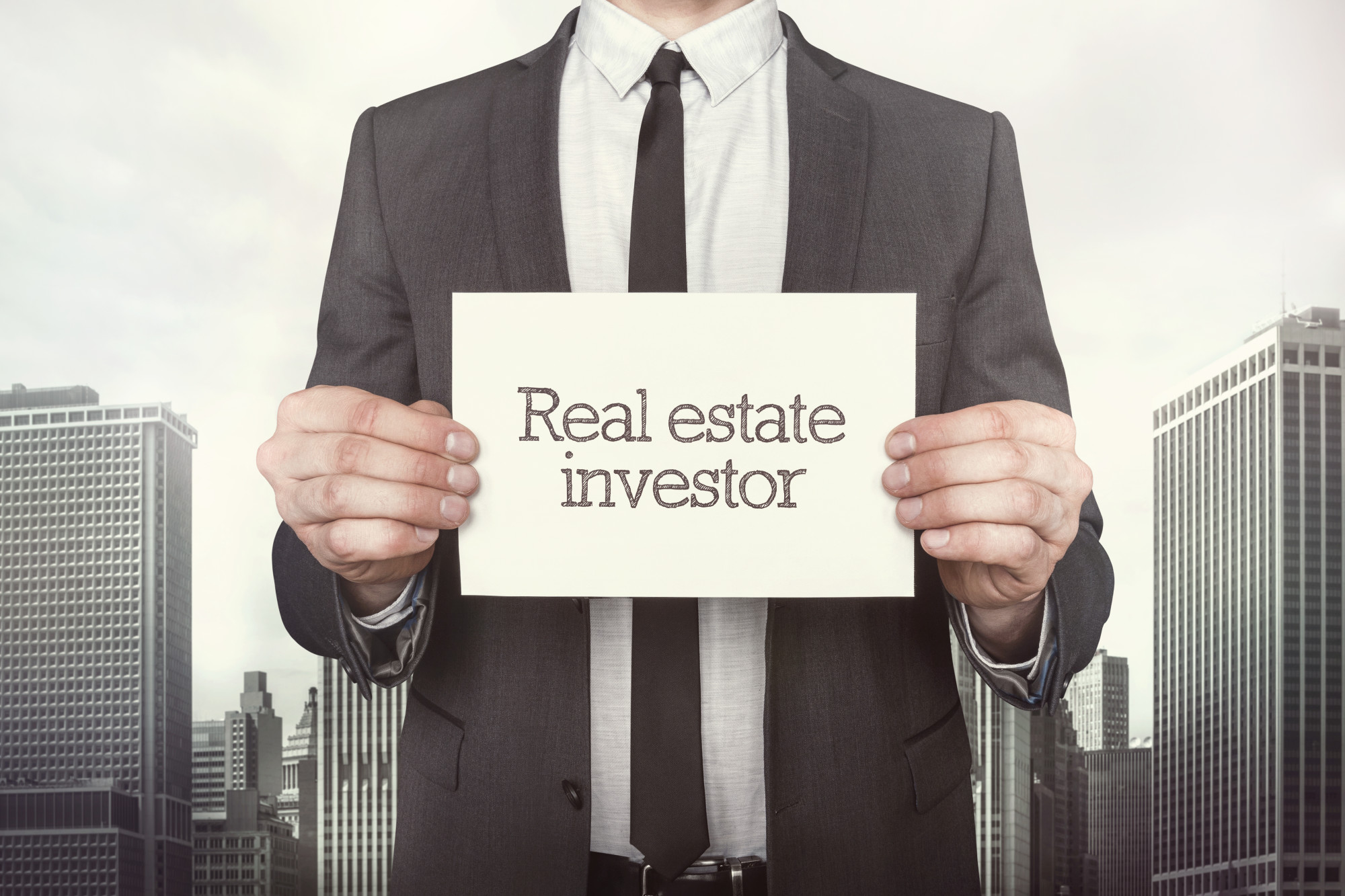 Real estate investor near me: Do you want to know about the benefits of investing in real estate? Read on to learn more about them.