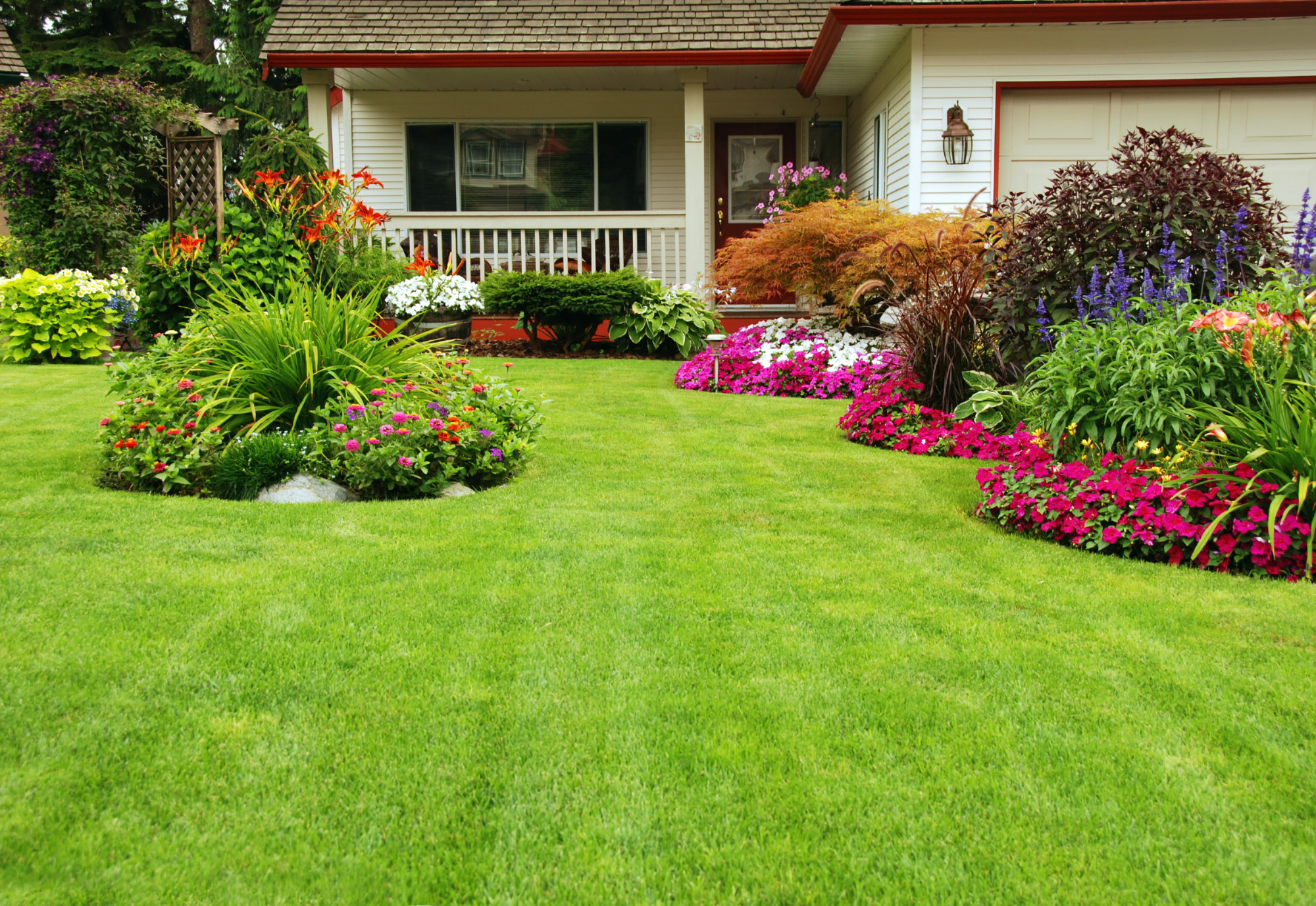 In order to have a green lawn, there are several things you need to do. Check out this guide for some of our greatest tips.