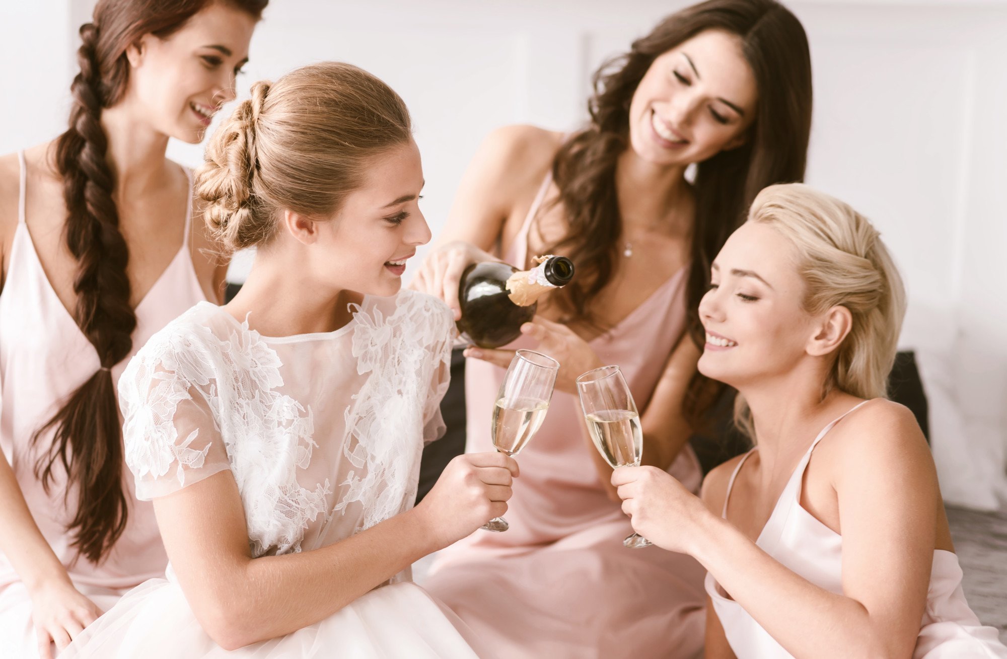 Are you looking for cute hairstyles for yourself or your bridesmaids? Check out these 5 easy bridesmaid hairstyles for some inspiration.